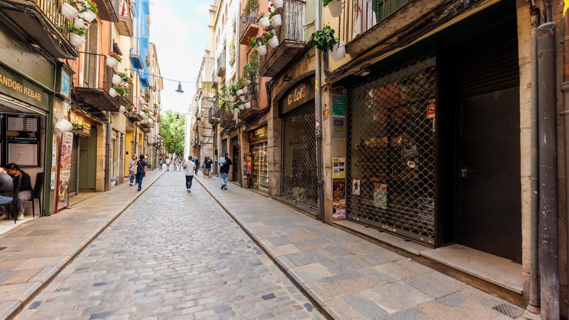 Bravissimo Ballesteries 34, Heart Of The Barri Vell Girona Apartmán